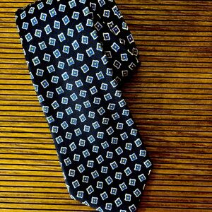 Polo by Ralph Lauren
100% Silk Tie
